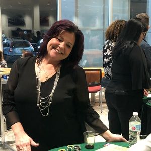 Meet your Posher, Gina